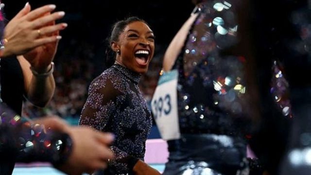 Simone Biles Defies Injury to Dazzle at Paris Olympics: A Stunning Return to Gymnastics Glory